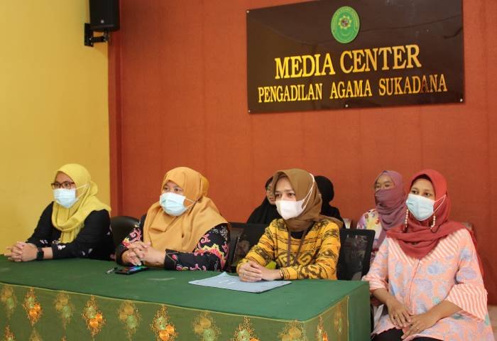 Webinar Kepemimpinan Hakim Perempuan 2021 2