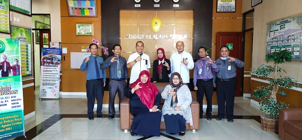 studi banding 1